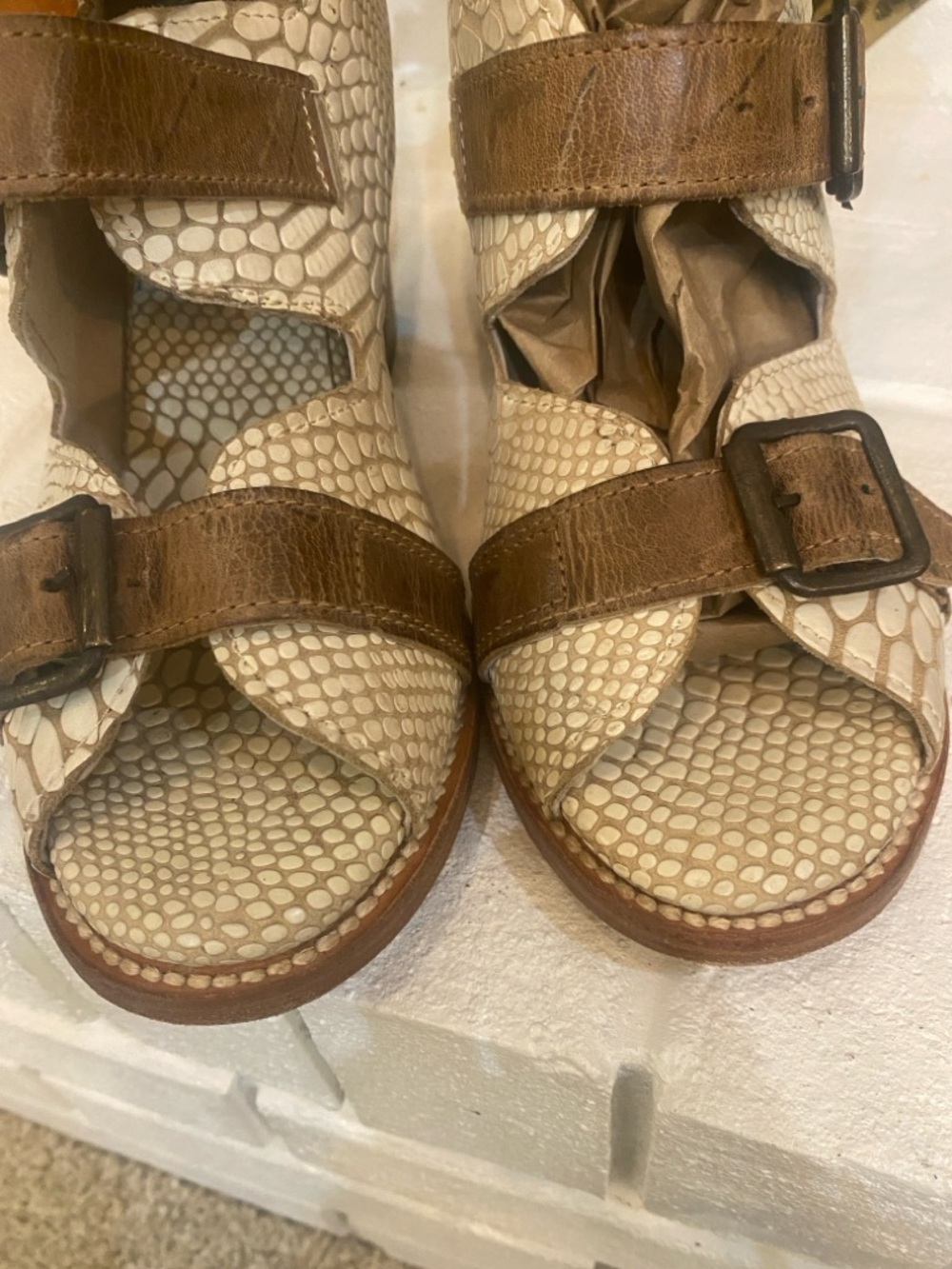 FREE BIRD STEVEN SANDALS - Picture 6 of 10